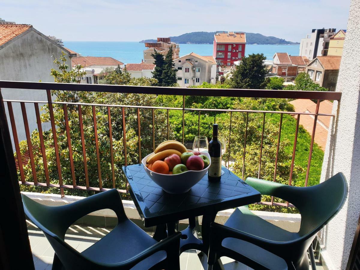 Hotel Sumadija Rafailovici Bečići Exterior foto